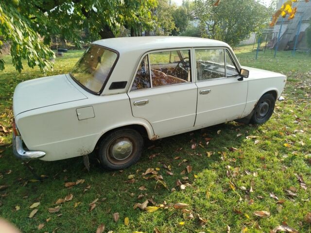 Белый ВАЗ 2101, объемом двигателя 1 л и пробегом 3 тыс. км за 476 $, фото 3 на Automoto.ua