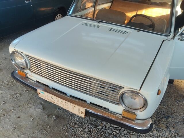 Білий ВАЗ 2101, об'ємом двигуна 0 л та пробігом 1000 тис. км за 500 $, фото 3 на Automoto.ua