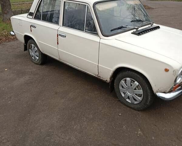 Білий ВАЗ 2101, об'ємом двигуна 1.2 л та пробігом 49 тис. км за 800 $, фото 2 на Automoto.ua