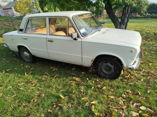 Белый ВАЗ 2101, объемом двигателя 1 л и пробегом 3 тыс. км за 476 $, фото 1 на Automoto.ua