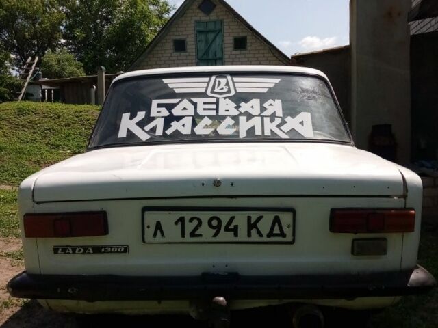 Белый ВАЗ 2101, объемом двигателя 2 л и пробегом 270 тыс. км за 567 $, фото 3 на Automoto.ua