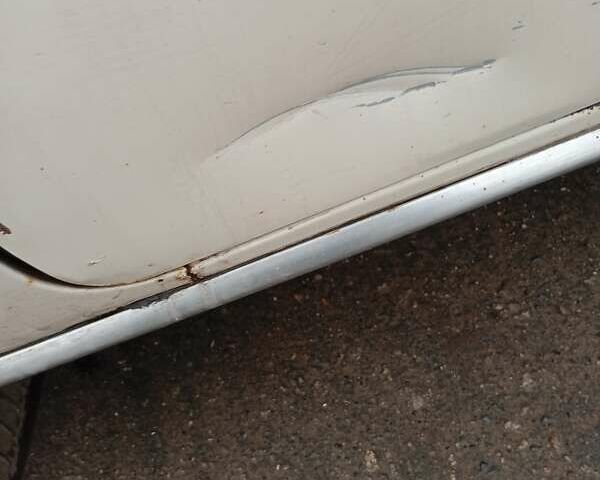 Білий ВАЗ 2101, об'ємом двигуна 1.2 л та пробігом 49 тис. км за 800 $, фото 4 на Automoto.ua