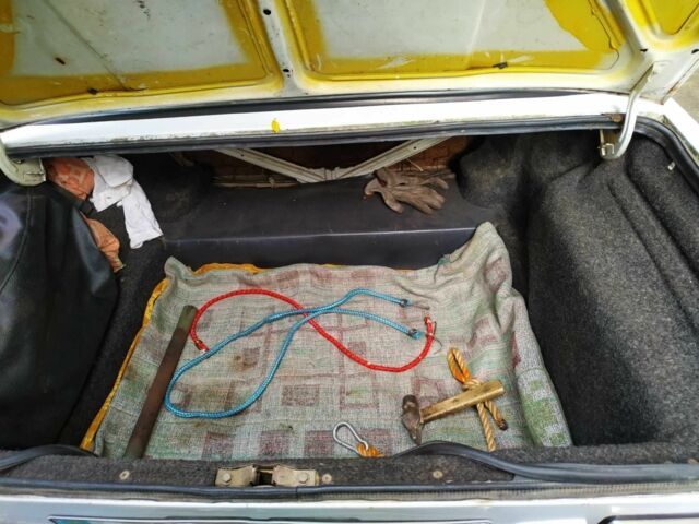 Білий ВАЗ 2101, об'ємом двигуна 1.2 л та пробігом 150 тис. км за 910 $, фото 2 на Automoto.ua