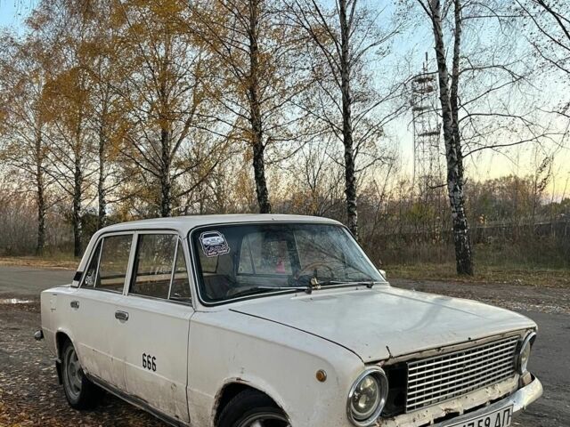 Белый ВАЗ 2101, объемом двигателя 1.6 л и пробегом 60 тыс. км за 1400 $, фото 1 на Automoto.ua