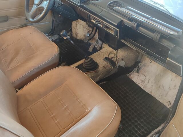 Білий ВАЗ 2101, об'ємом двигуна 0 л та пробігом 1000 тис. км за 500 $, фото 12 на Automoto.ua