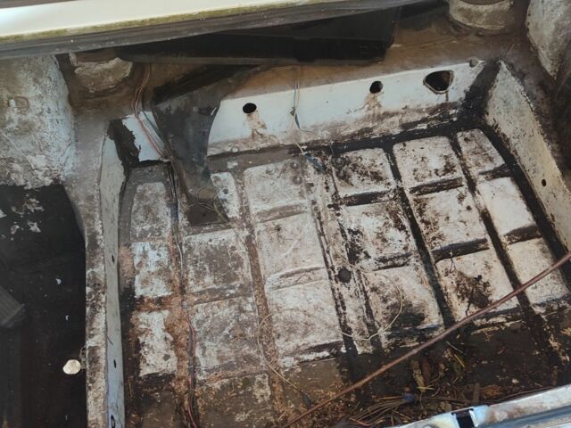 Білий ВАЗ 2101, об'ємом двигуна 0 л та пробігом 1000 тис. км за 500 $, фото 2 на Automoto.ua