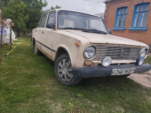 Белый ВАЗ 2101, объемом двигателя 1.3 л и пробегом 200 тыс. км за 450 $, фото 13 на Automoto.ua