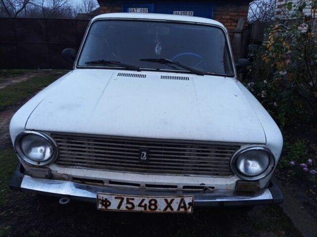 Белый ВАЗ 2101, объемом двигателя 0 л и пробегом 100 тыс. км за 450 $, фото 2 на Automoto.ua