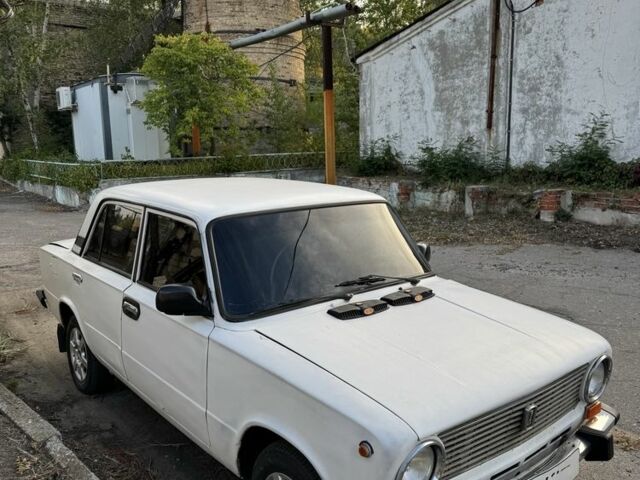 Белый ВАЗ 2101, объемом двигателя 2 л и пробегом 10 тыс. км за 700 $, фото 1 на Automoto.ua