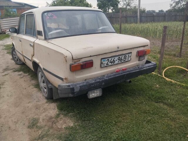 Белый ВАЗ 2101, объемом двигателя 1.3 л и пробегом 200 тыс. км за 450 $, фото 6 на Automoto.ua