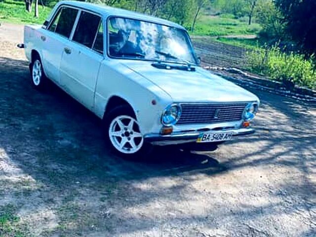 Белый ВАЗ 2101, объемом двигателя 1.7 л и пробегом 300 тыс. км за 580 $, фото 4 на Automoto.ua