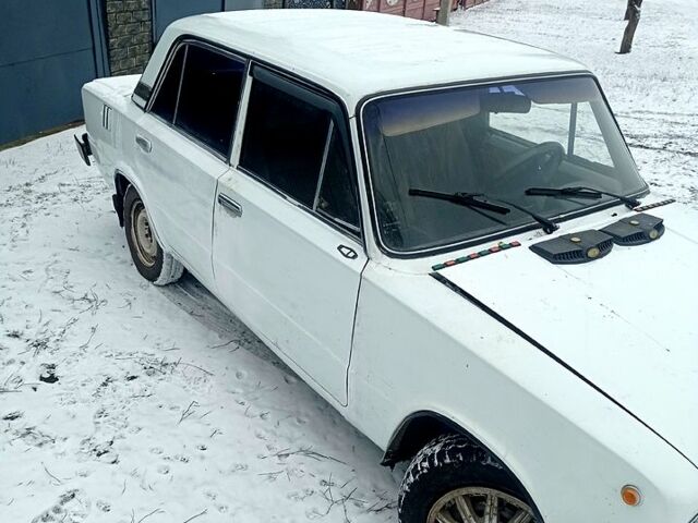 Белый ВАЗ 2101, объемом двигателя 11 л и пробегом 270 тыс. км за 550 $, фото 2 на Automoto.ua