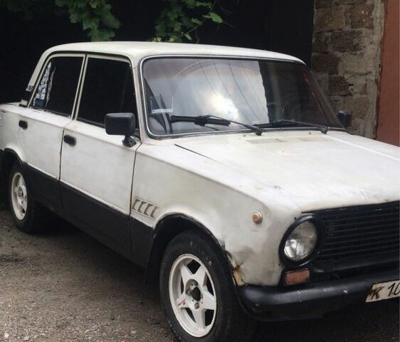 Белый ВАЗ 2101, объемом двигателя 1.2 л и пробегом 100 тыс. км за 529 $, фото 3 на Automoto.ua