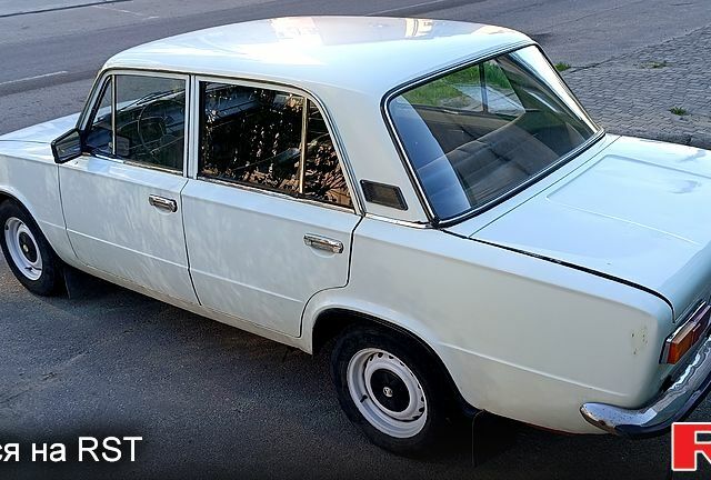 Белый ВАЗ 2101, объемом двигателя 13 л и пробегом 100 тыс. км за 750 $, фото 3 на Automoto.ua