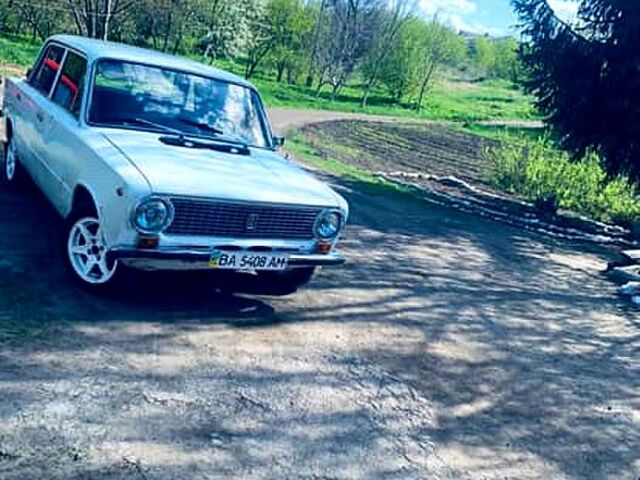 Белый ВАЗ 2101, объемом двигателя 1.7 л и пробегом 300 тыс. км за 580 $, фото 3 на Automoto.ua