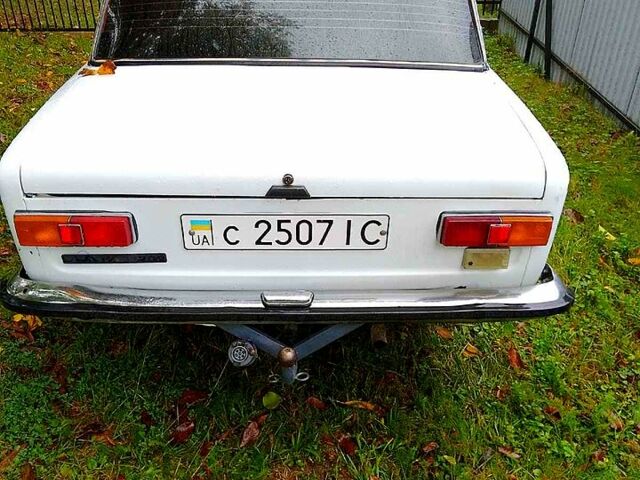 ВАЗ 2101 1987 в Сторожинце на Automoto.ua Белый ВАЗ 2101, объемом двигателя 1.3 л и пробегом 120 тыс. км за 750 $, фото 2 на Automoto.ua