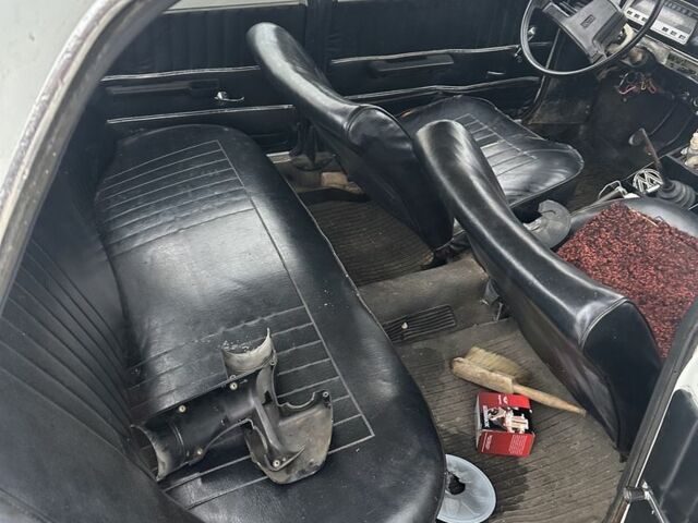 Білий ВАЗ 2101, об'ємом двигуна 0 л та пробігом 777 тис. км за 350 $, фото 8 на Automoto.ua