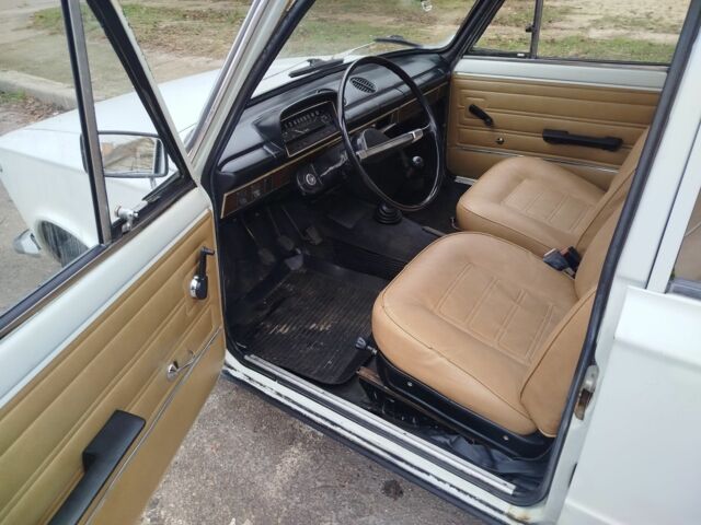 Белый ВАЗ 2101, объемом двигателя 1.2 л и пробегом 100 тыс. км за 476 $, фото 4 на Automoto.ua