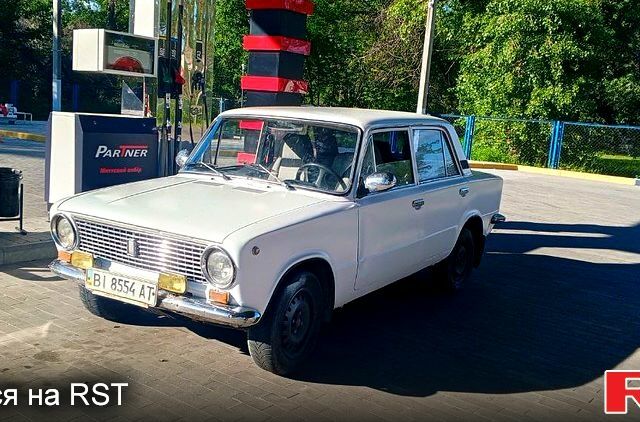 Білий ВАЗ 2101, об'ємом двигуна 1.6 л та пробігом 300 тис. км за 650 $, фото 2 на Automoto.ua