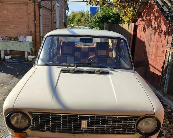 ВАЗ 2101 1988 в Турийск на Automoto.ua Белый ВАЗ 2101, объемом двигателя 1.2 л и пробегом 114 тыс. км за 900 $, фото 3 на Automoto.ua