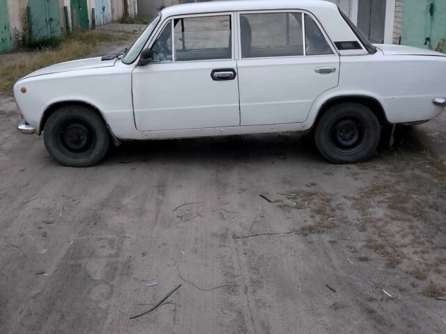 ВАЗ 2101 1989 в Славуте на Automoto.ua Белый ВАЗ 2101, объемом двигателя 0 л и пробегом 50 тыс. км за 550 $, фото 1 на Automoto.ua