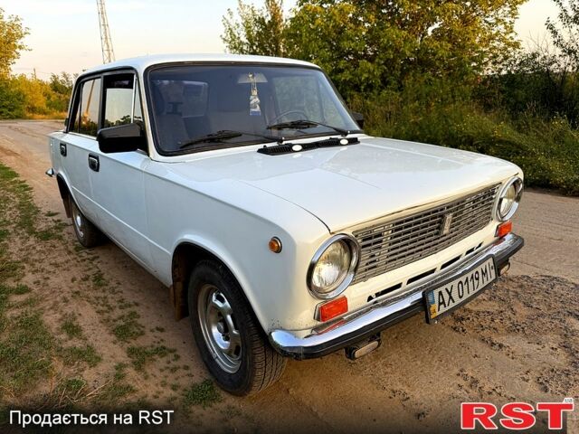 Белый ВАЗ 2101, объемом двигателя 1.3 л и пробегом 150 тыс. км за 899 $, фото 2 на Automoto.ua