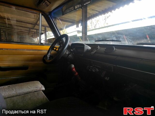Белый ВАЗ 2101, объемом двигателя 1.7 л и пробегом 300 тыс. км за 500 $, фото 2 на Automoto.ua