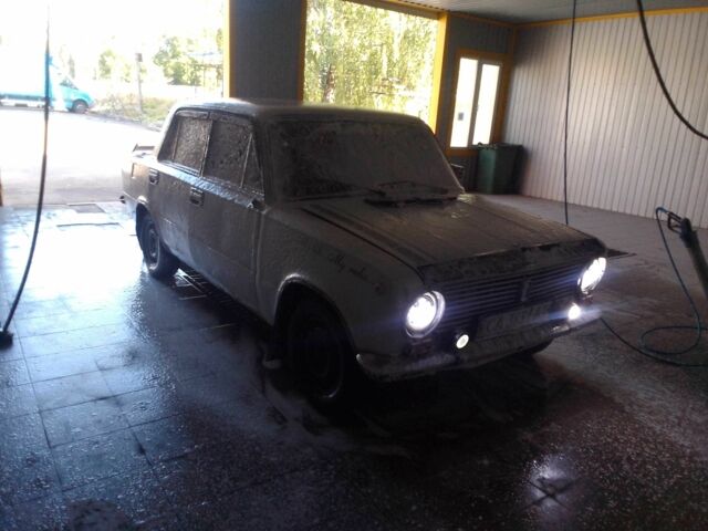 Білий ВАЗ 2101, об'ємом двигуна 1.3 л та пробігом 3 тис. км за 365 $, фото 4 на Automoto.ua