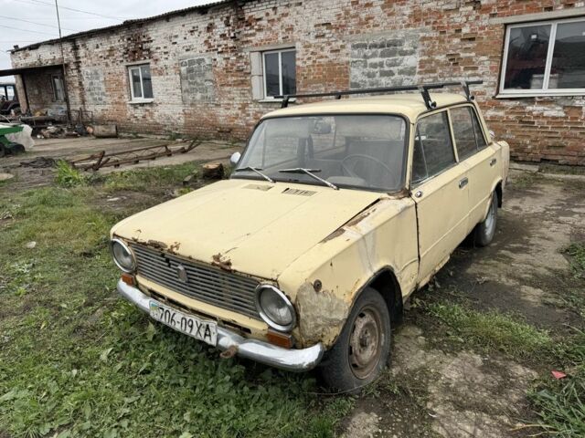 Белый ВАЗ 2101, объемом двигателя 0 л и пробегом 1 тыс. км за 119 $, фото 2 на Automoto.ua