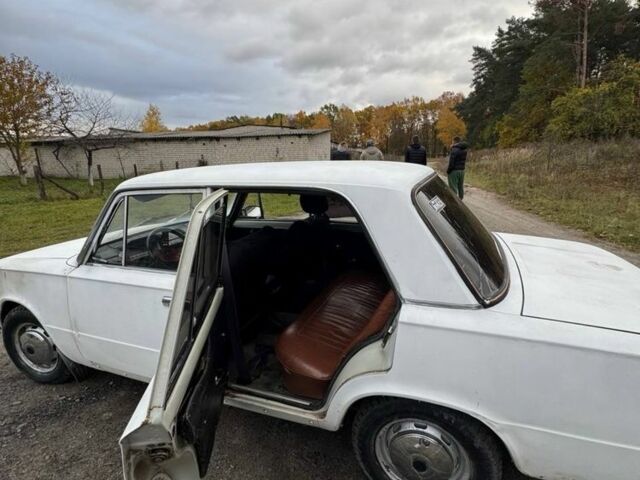 ВАЗ 2101 1973 у Ковель на Automoto.ua Білий ВАЗ 2101, об'ємом двигуна 1.3 л та пробігом 50 тис. км за 571 $, фото 6 на Automoto.ua