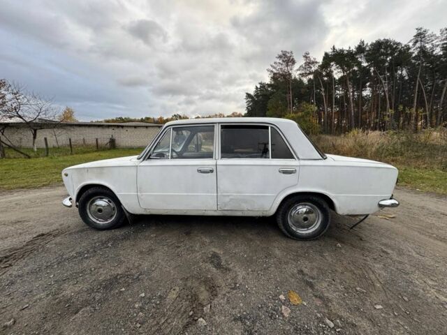 ВАЗ 2101 1973 у Ковель на Automoto.ua Білий ВАЗ 2101, об'ємом двигуна 1.3 л та пробігом 50 тис. км за 571 $, фото 8 на Automoto.ua