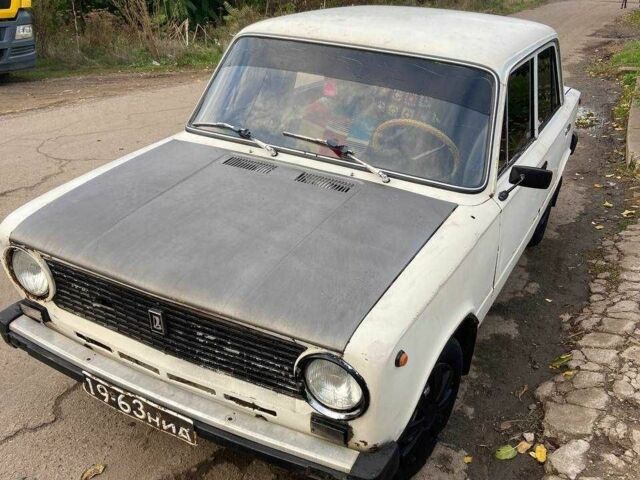 ВАЗ 2101 1977 у Казанке на Automoto.ua Білий ВАЗ 2101, об'ємом двигуна 0 л та пробігом 54 тис. км за 540 $, фото 3 на Automoto.ua