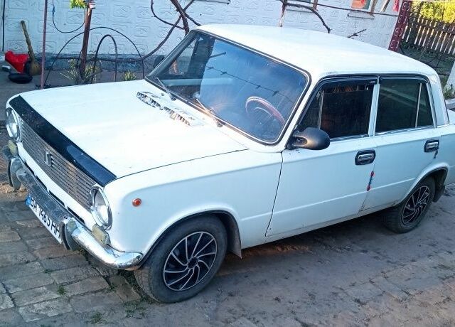 Белый ВАЗ 2101, объемом двигателя 1.2 л и пробегом 3 тыс. км за 480 $, фото 1 на Automoto.ua