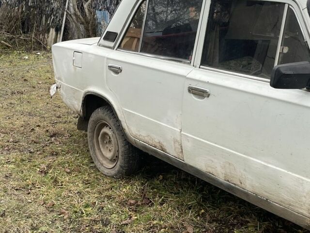 Белый ВАЗ 2101, объемом двигателя 1.3 л и пробегом 1000 тыс. км за 356 $, фото 3 на Automoto.ua