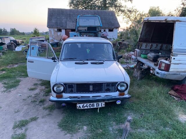 Белый ВАЗ 2101, объемом двигателя 7 л и пробегом 3 тыс. км за 16000 $, фото 4 на Automoto.ua