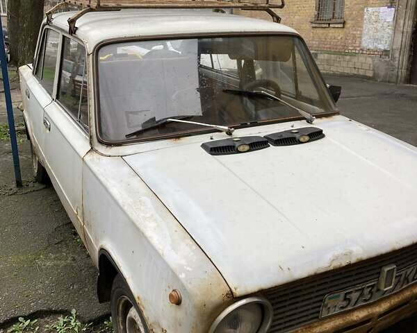 Белый ВАЗ 2101, объемом двигателя 0 л и пробегом 12 тыс. км за 600 $, фото 2 на Automoto.ua