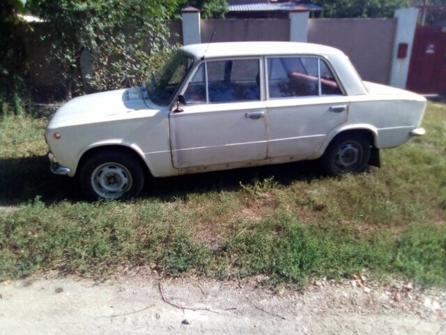 ВАЗ 2101 1977 в Харькове на Automoto.ua Белый ВАЗ 2101, объемом двигателя 1.3 л и пробегом 88 тыс. км за 623 $, фото 2 на Automoto.ua