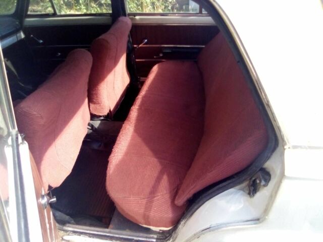 ВАЗ 2101 1977 в Харькове на Automoto.ua Белый ВАЗ 2101, объемом двигателя 1.3 л и пробегом 88 тыс. км за 623 $, фото 6 на Automoto.ua