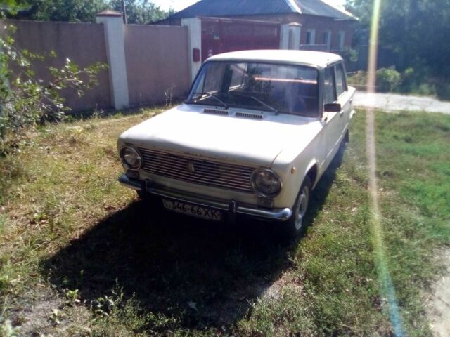 ВАЗ 2101 1977 в Харькове на Automoto.ua Белый ВАЗ 2101, объемом двигателя 1.3 л и пробегом 88 тыс. км за 623 $, фото 7 на Automoto.ua