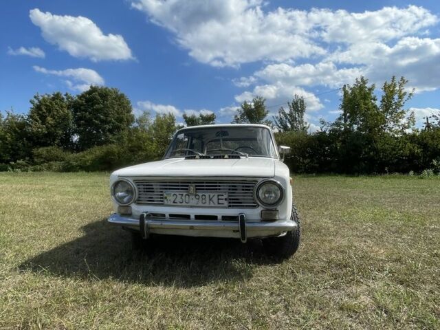Белый ВАЗ 2101, объемом двигателя 1.2 л и пробегом 150 тыс. км за 1000 $, фото 4 на Automoto.ua