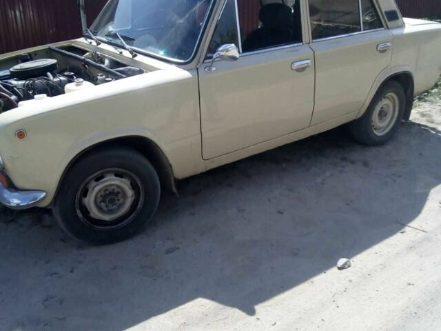 Бежевый ВАЗ 2101, объемом двигателя 0 л и пробегом 1000 тыс. км за 1300 $, фото 4 на Automoto.ua