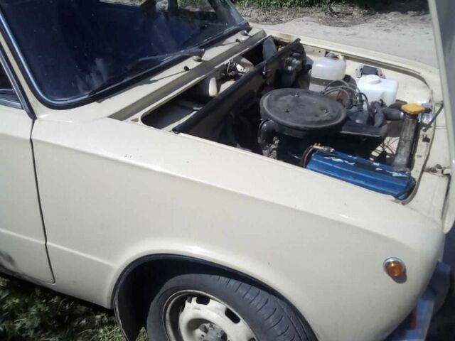 Бежевый ВАЗ 2101, объемом двигателя 0 л и пробегом 1000 тыс. км за 1300 $, фото 3 на Automoto.ua