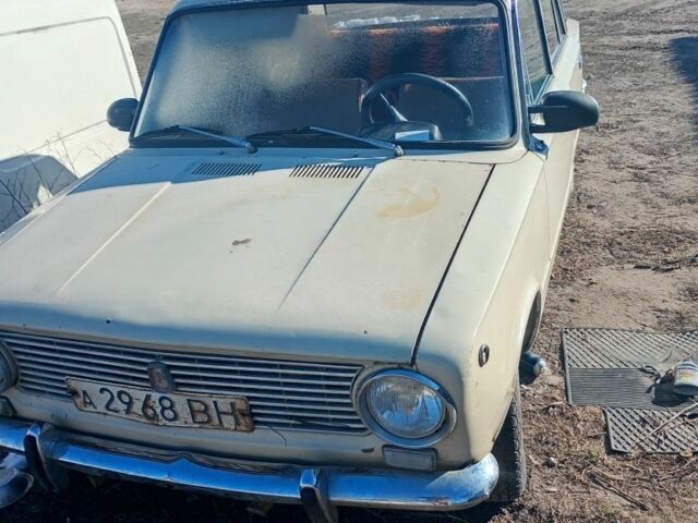 ВАЗ 2101 1982 у Камінь-Каширський на Automoto.ua Бежевий ВАЗ 2101, об'ємом двигуна 1 л та пробігом 570 тис. км за 476 $, фото 4 на Automoto.ua