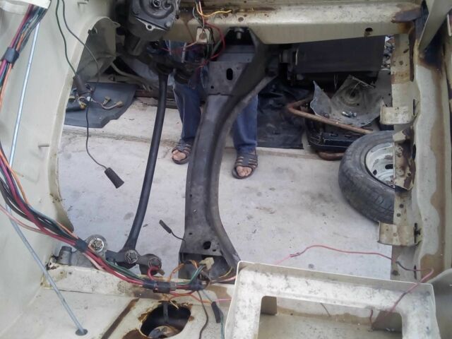 Бежевый ВАЗ 2101, объемом двигателя 0 л и пробегом 1000 тыс. км за 1300 $, фото 5 на Automoto.ua