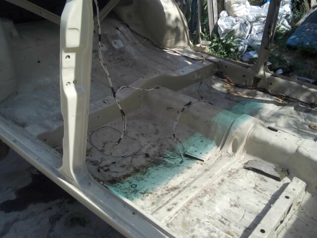 Бежевый ВАЗ 2101, объемом двигателя 0 л и пробегом 1000 тыс. км за 1300 $, фото 8 на Automoto.ua