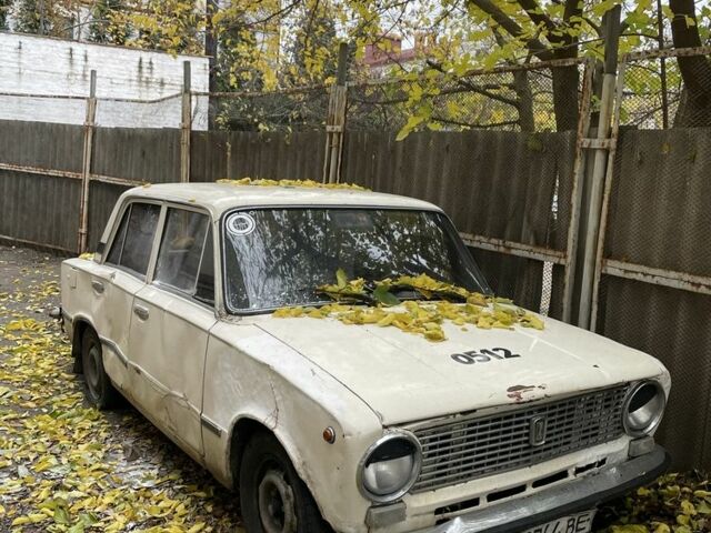 Бежевый ВАЗ 2101, объемом двигателя 0 л и пробегом 999 тыс. км за 334 $, фото 1 на Automoto.ua