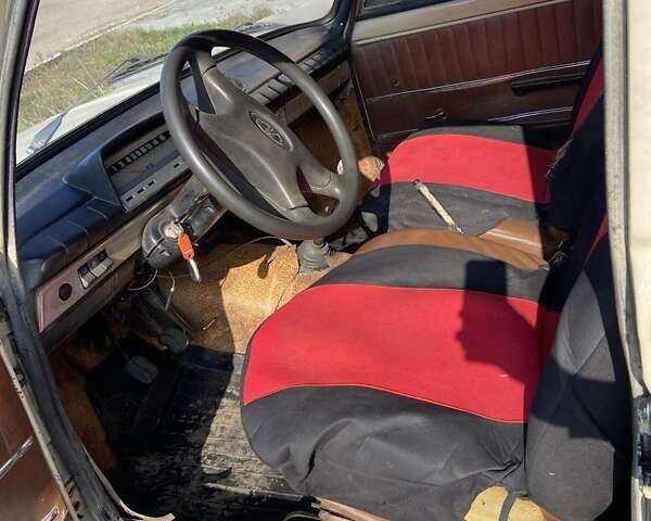 ВАЗ 2101 1971 в Хмельницком на Automoto.ua Бежевый ВАЗ 2101, объемом двигателя 1.3 л и пробегом 281 тыс. км за 350 $, фото 10 на Automoto.ua