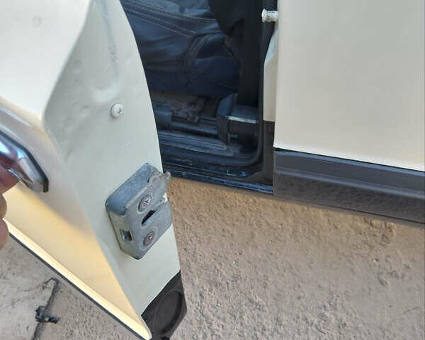 Бежевый ВАЗ 2101, объемом двигателя 1.2 л и пробегом 180 тыс. км за 772 $, фото 6 на Automoto.ua