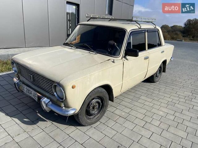 ВАЗ 2101 1971 в Хмельницком на Automoto.ua Бежевый ВАЗ 2101, объемом двигателя 1.3 л и пробегом 281 тыс. км за 350 $, фото 1 на Automoto.ua