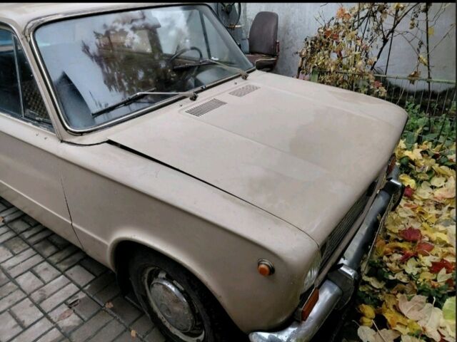 Бежевый ВАЗ 2101, объемом двигателя 1 л и пробегом 100 тыс. км за 700 $, фото 2 на Automoto.ua
